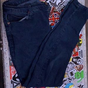 Simple no hole skinny jeans